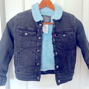 Levi's black with blue Sherpa lined trucker denim jacket. Kids size 5-6 y.